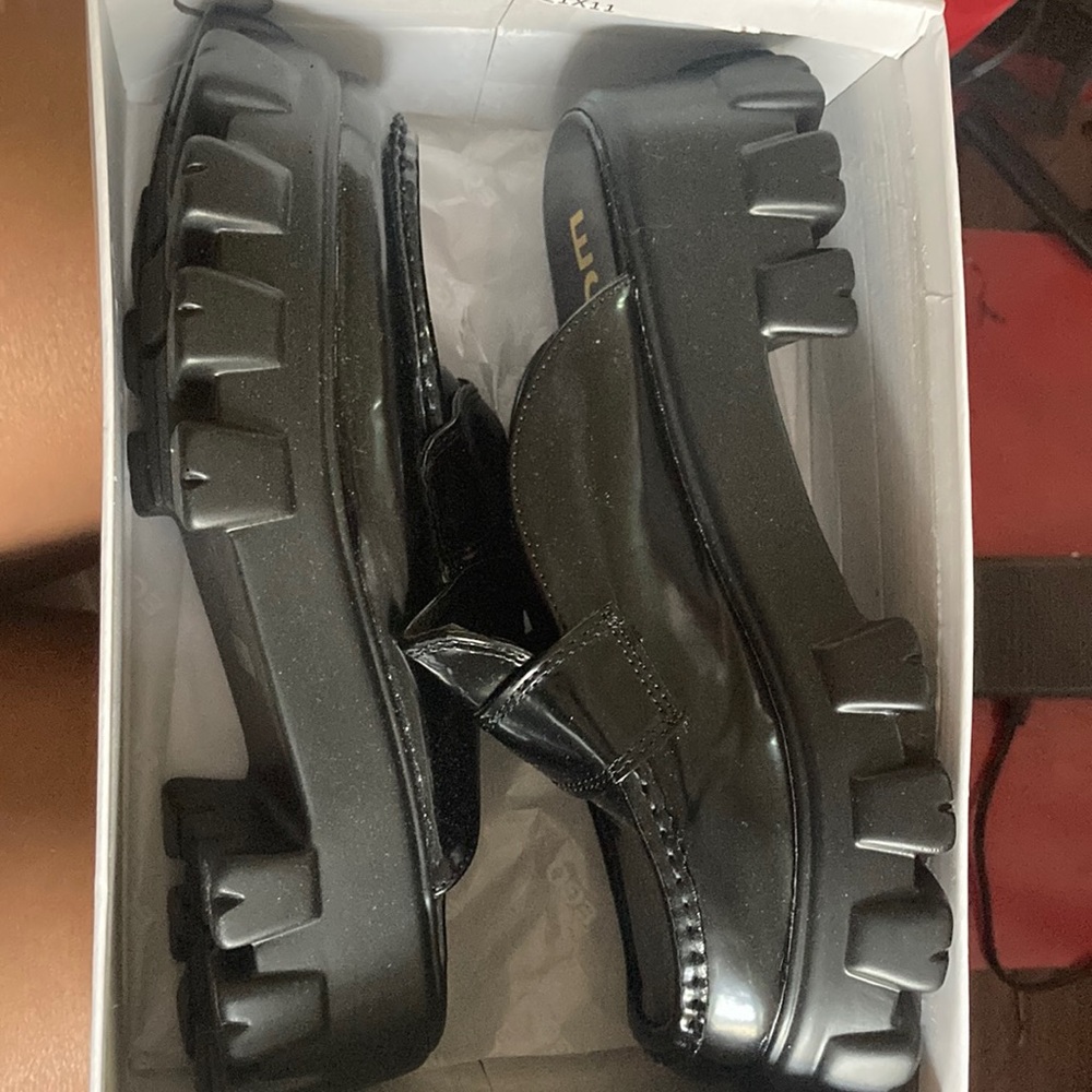 Black chunky mules